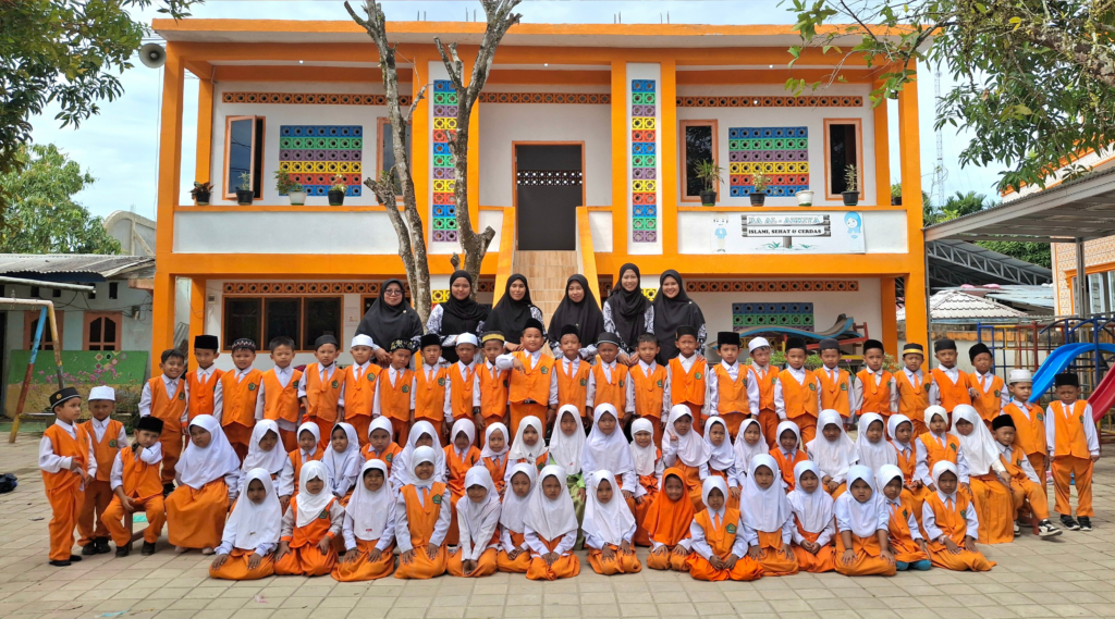 Fhoto Bersama Siswa-Siswi RA Al-Azkiya