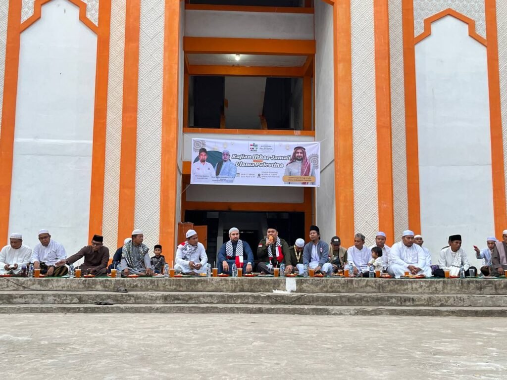 Santri PPM Al-Azkiya antusias galang dana untuk Gaza saat buka bersama Syekh Palestina di Keritang